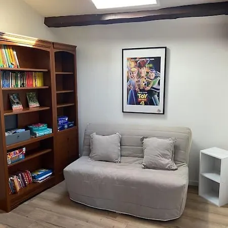 Holiday home Maison Toute Equipee *