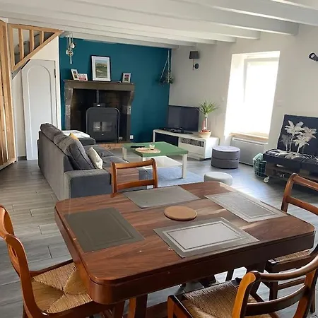 Maison Toute Equipee Holiday home Gerzat